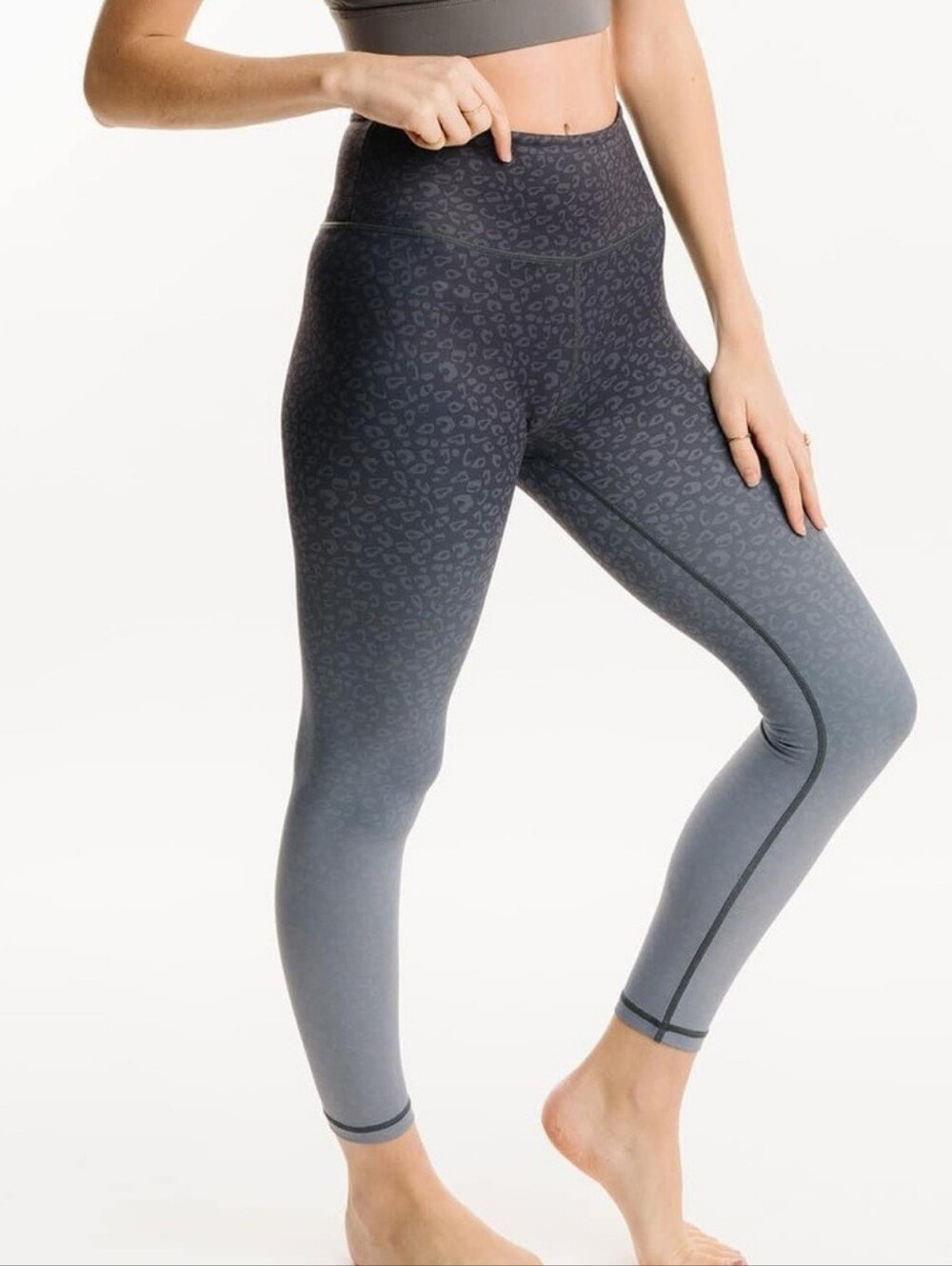 ZYIA Active Gray Leopard Ombre Light N Tight Hi Rise Leggings Size 6-8